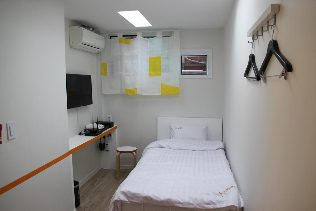 Starhostel Dongdaemun Suite Сеул Номер фото